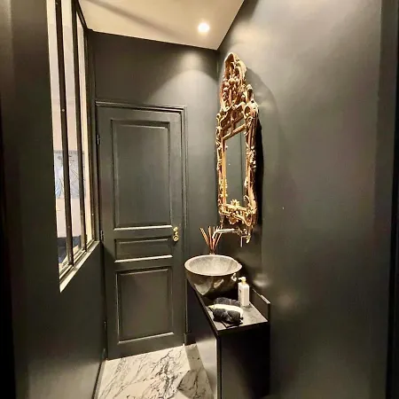 Appartamento Bel Meublé Art Déco 2 Terrasses Parigi