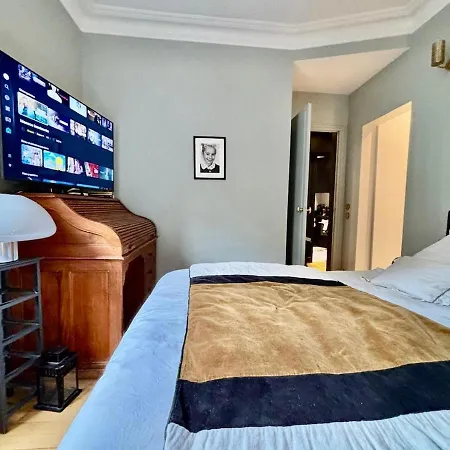 Appartamento Bel Meublé Art Déco 2 Terrasses Parigi