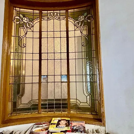 Bel Meublé Art Déco 2 Terrasses *