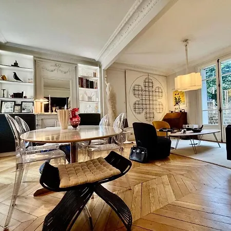 Bel Meublé Art Déco 2 Terrasses Appartamento